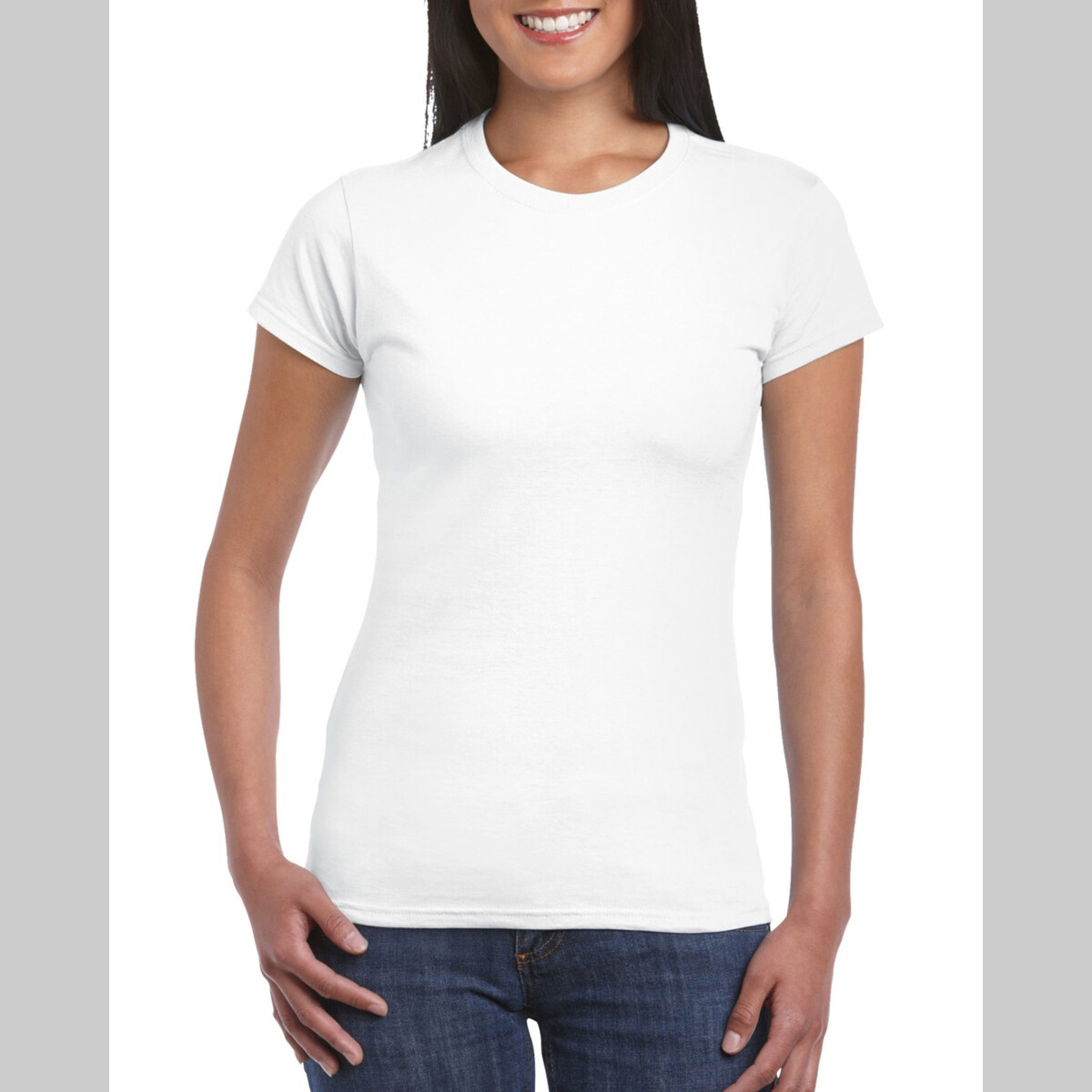 Gildan Womens Slimfit Crew Neck T Shirt Front